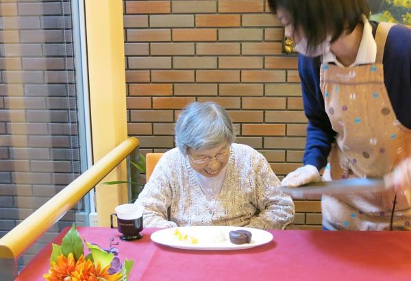 ホーム内でカフェが楽しめます、バレンタインカフェオーデンセ