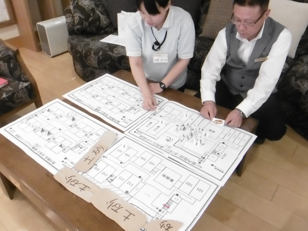 策定したマニュアルをもとに、図上訓練を行いました