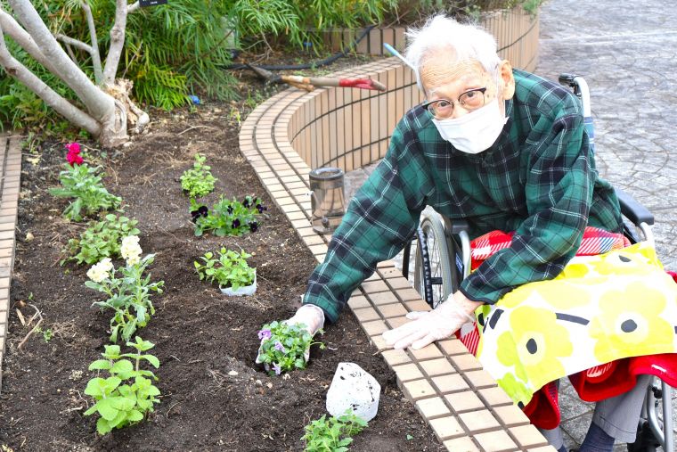 花と緑で心をほぐす