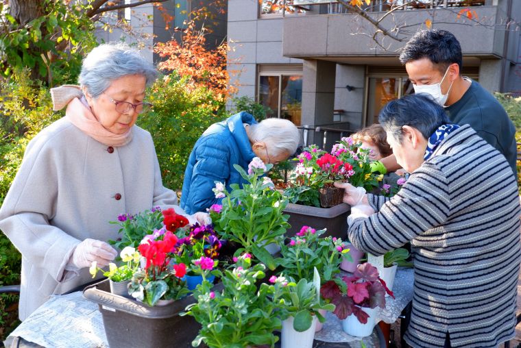 館内も冬の装いに