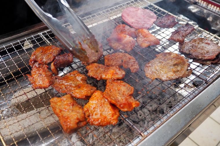開設２１周年祝いはＢＢＱで