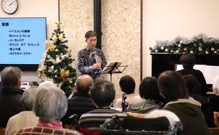 地域とヒュッテのクリスマス