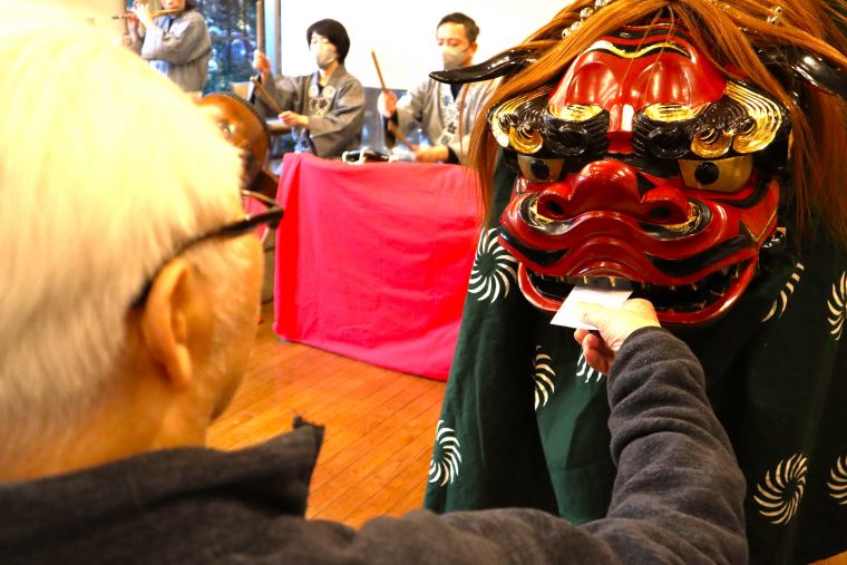 感謝の気持ちを込めたおひねりです。