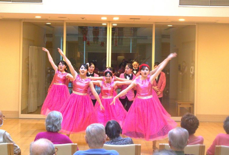 皆で楽しむダンス公演