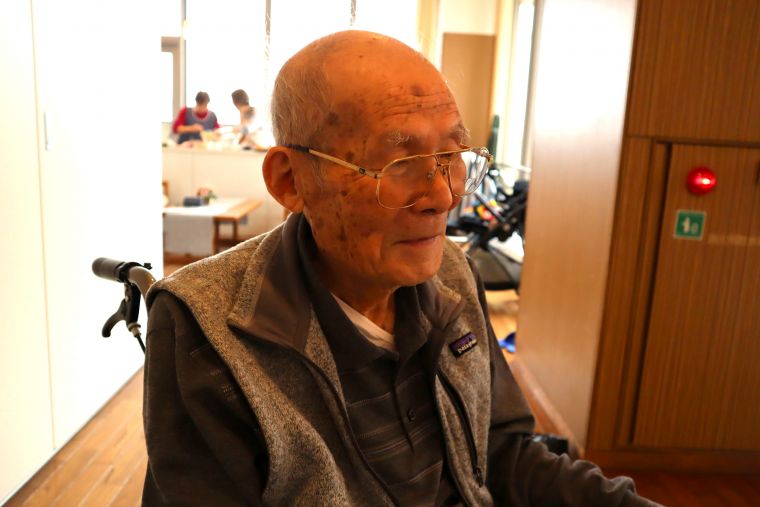 お子様たちを見つめるとても優しい表情です