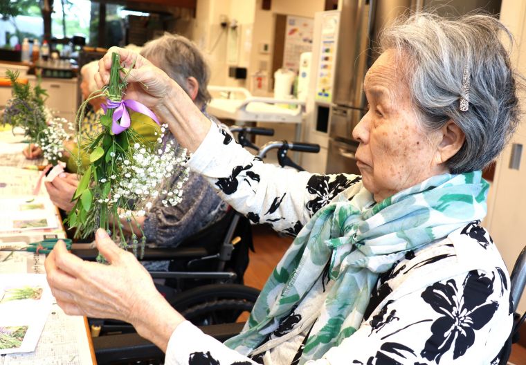 「お花は大好きなの」と、真剣な眼差しで仕上げてくださいました💐