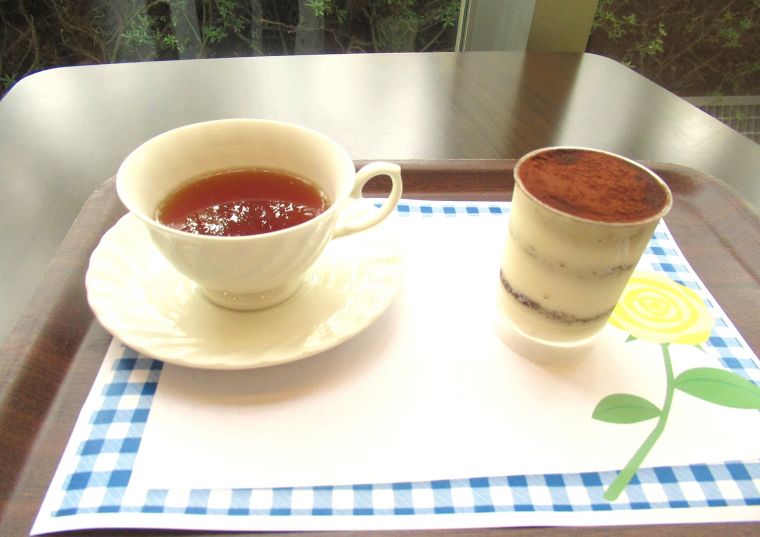 紅茶とティラミス