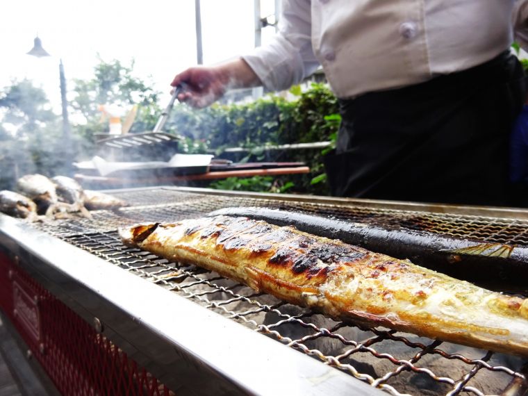 今日は秋刀魚の塩焼き