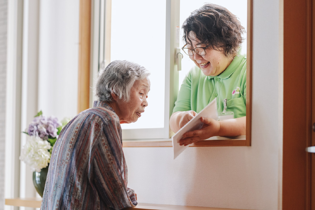 生活支援員(介護職・サ高住)　イメージ写真