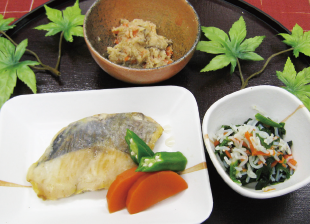 お食事イメージ：焼き魚定食